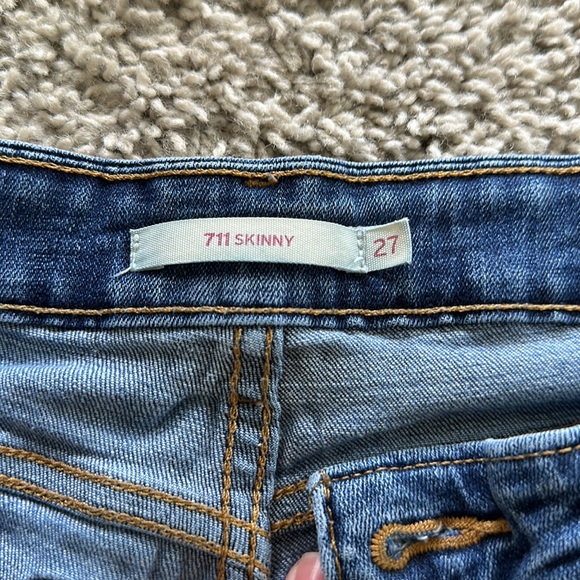 LEVIS 711 Skinny Jeans - Picture 4 of 5